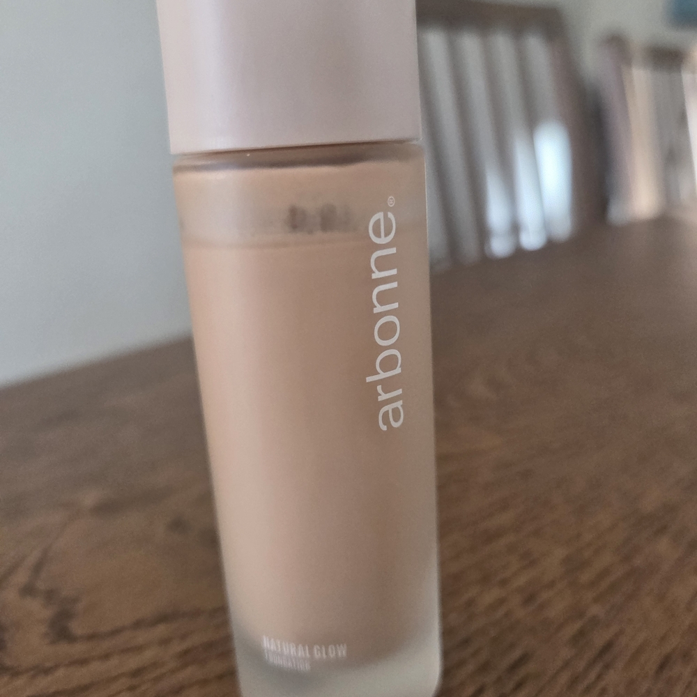 Arbonne Light- Neutral Foundation